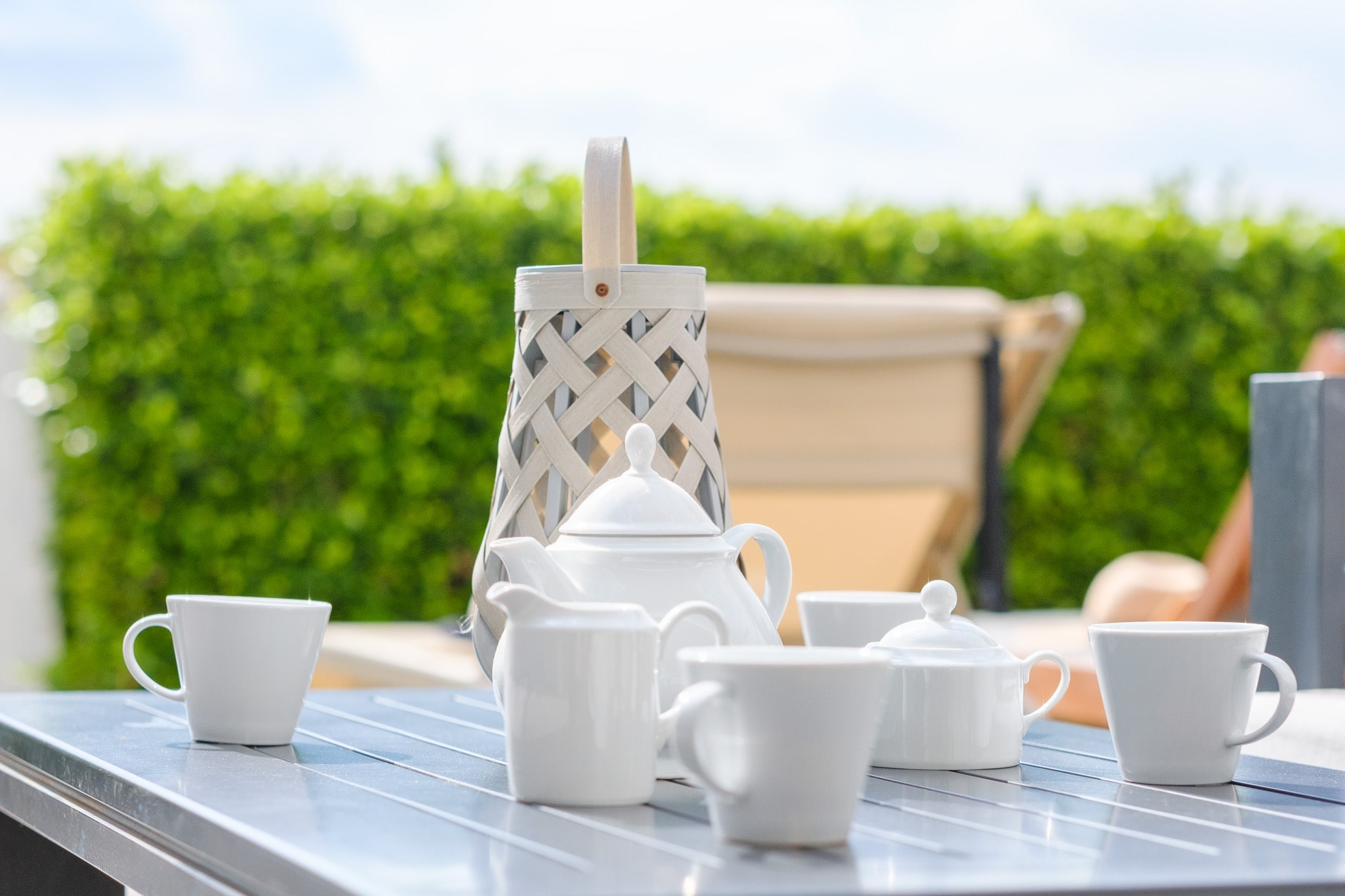 Luna · Outdoor breakfast